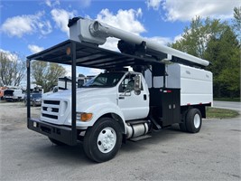 2011 Ford F750 60' Forestry Bucket Truck - Under CDL 