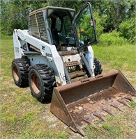 2004 Bobcat S220 with only 1318 hours!
